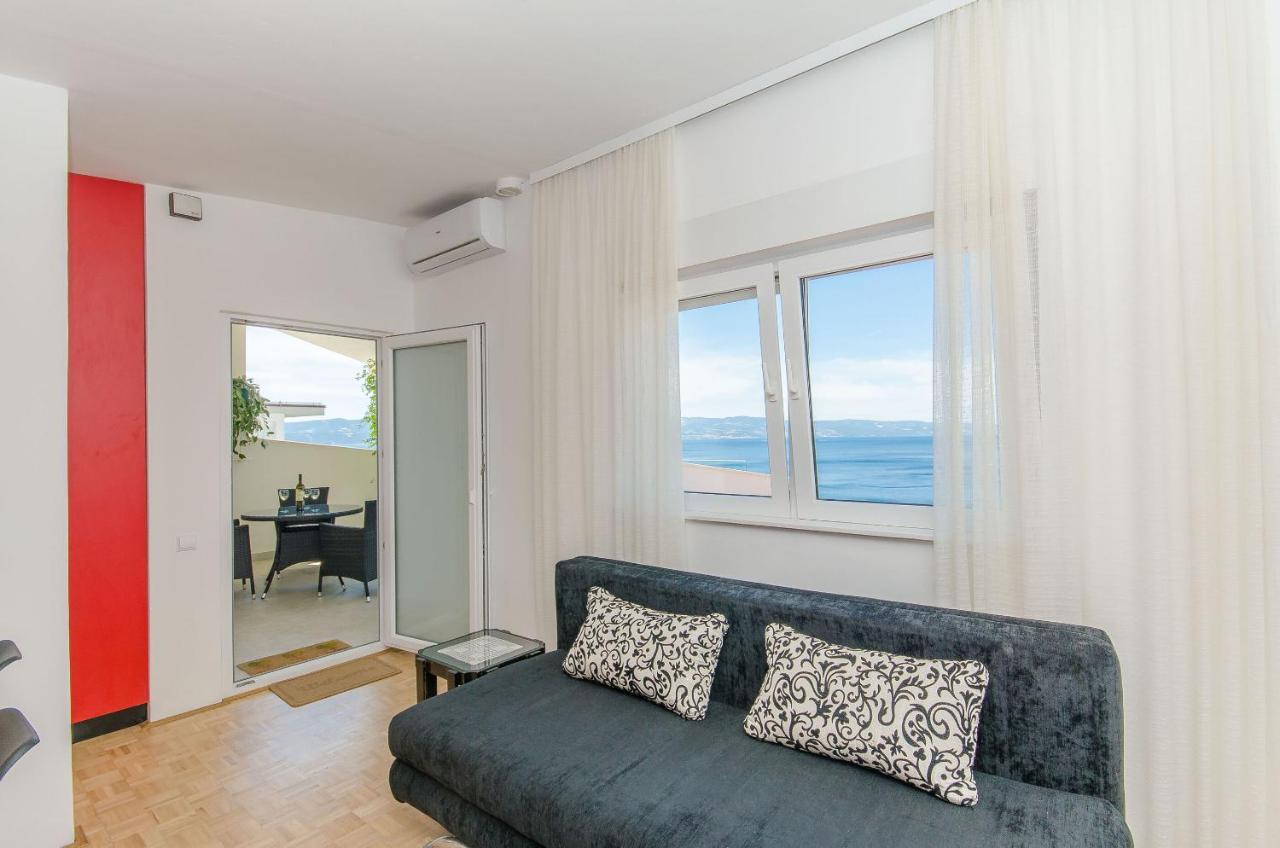 Apartment Sreta Омиш Экстерьер фото
