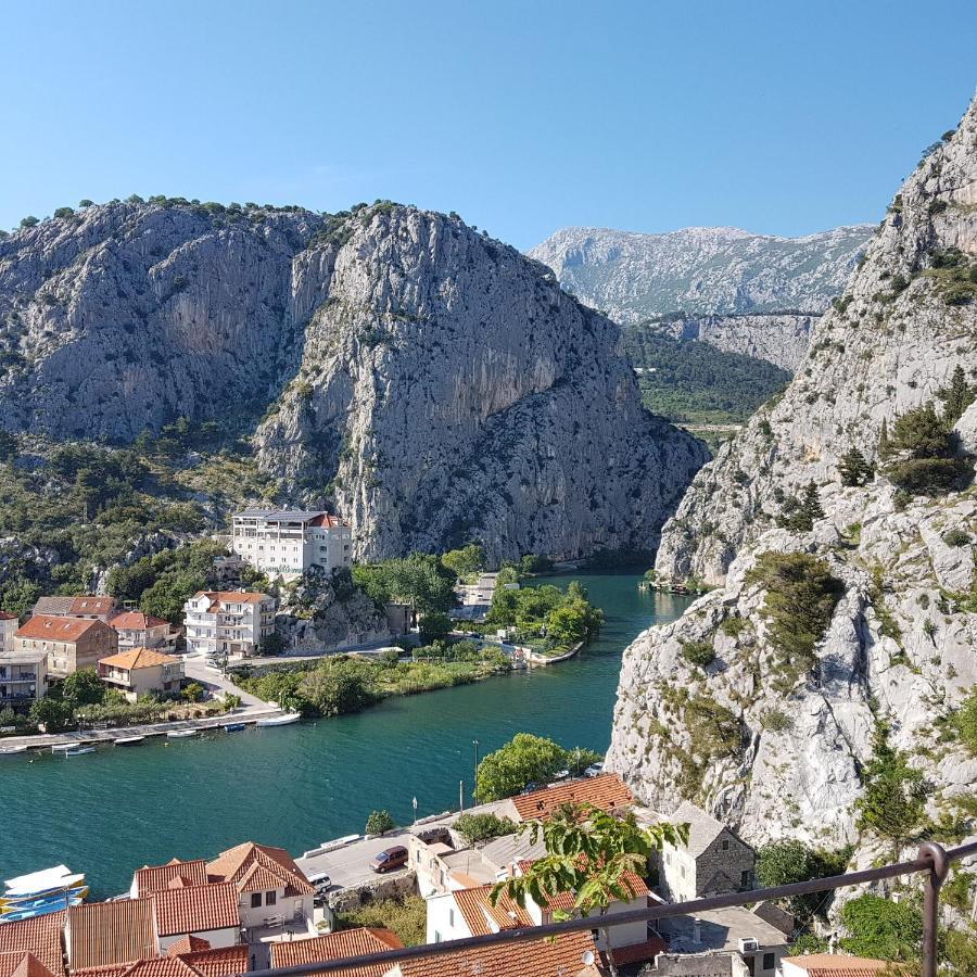 Apartment Sreta Омиш Экстерьер фото