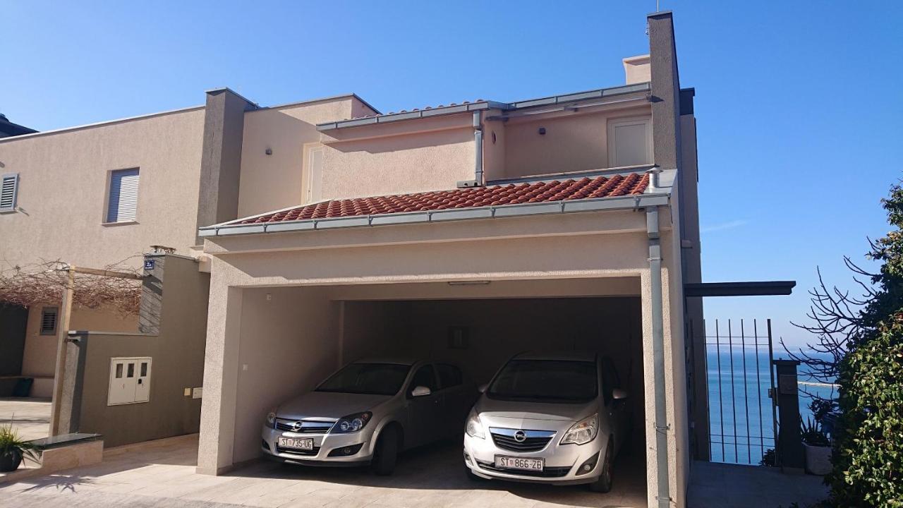 Apartment Sreta Омиш Экстерьер фото